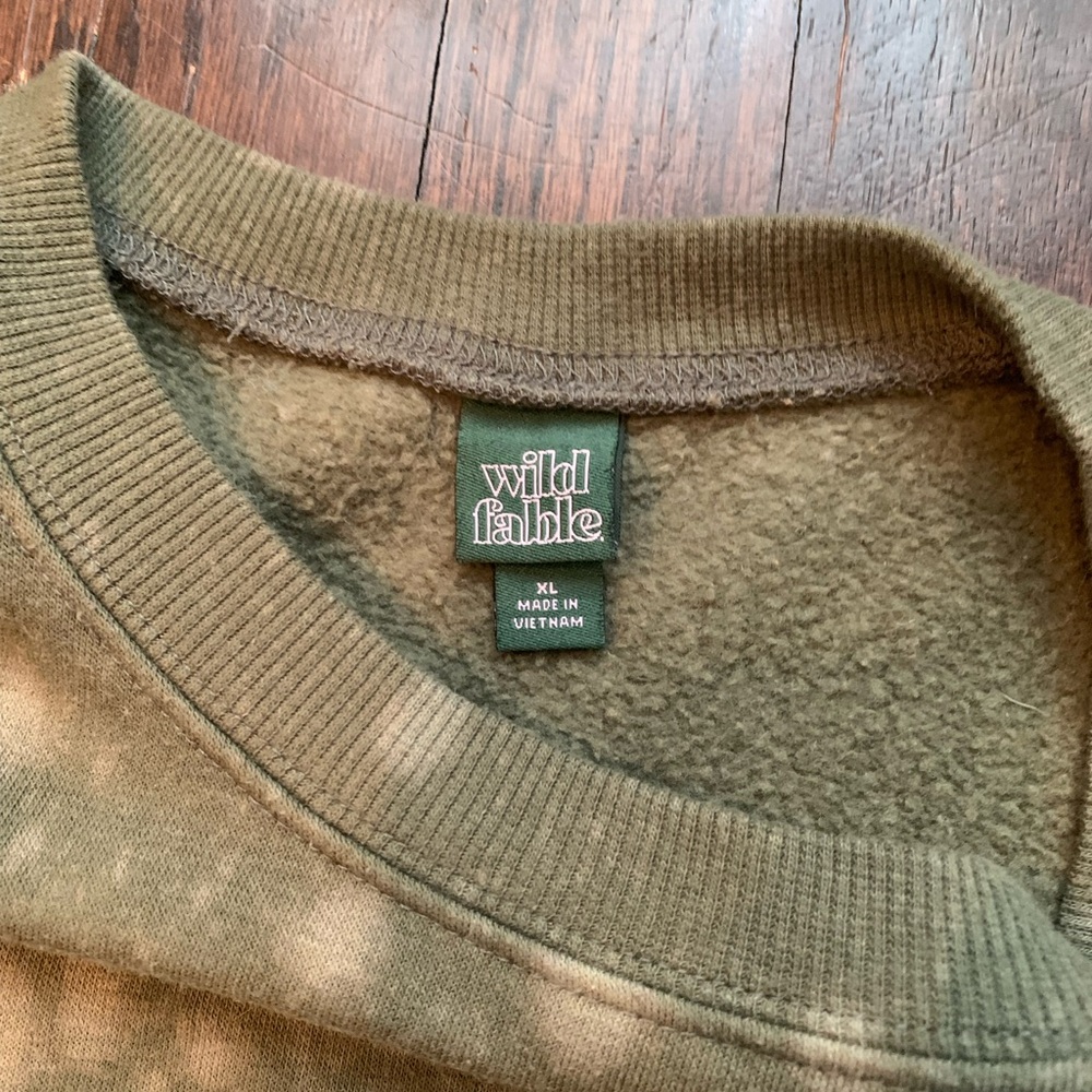 Wild Fable Olive Green Crewneck
